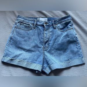 RSQ super high rise mom shorts. Size:9